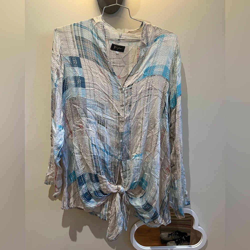 Biya faded plaid silk spring button-up top, blue and white, L